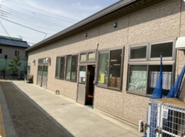 学童児童玄関